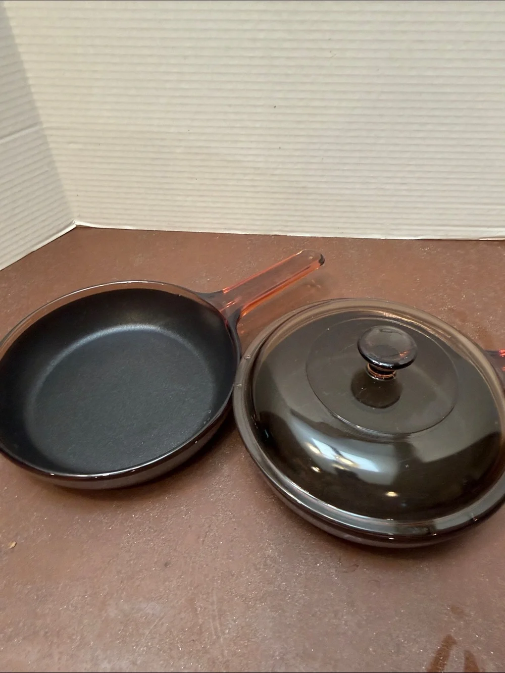 2 Vision Corning Ware 6A Amber Glass Teflon Coated 7” Skillet w/one lid